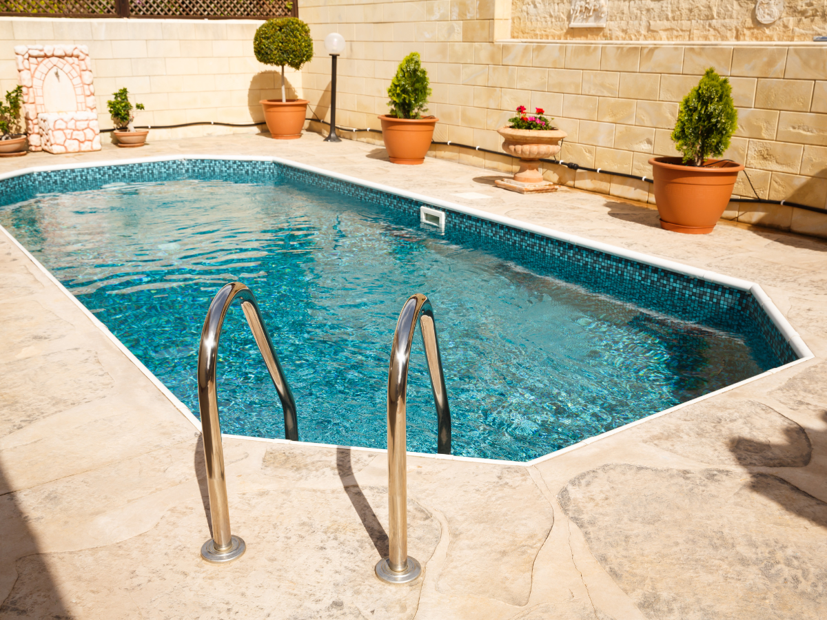 Vorteile eines Pools vom Fachbetrieb aus Lengfeld